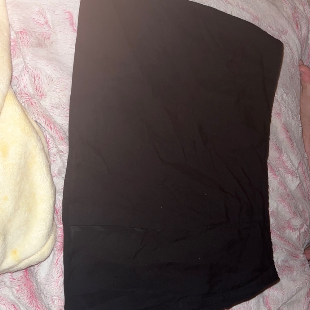 Skirt. Too big on me